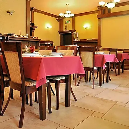 فندق مبيت وإفطار Koba 3*