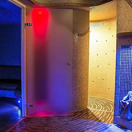 فندق مبيت وإفطار Koba 3*