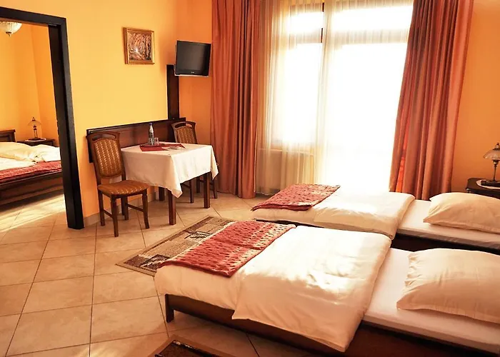 לינה וארוחת בוקר Koba