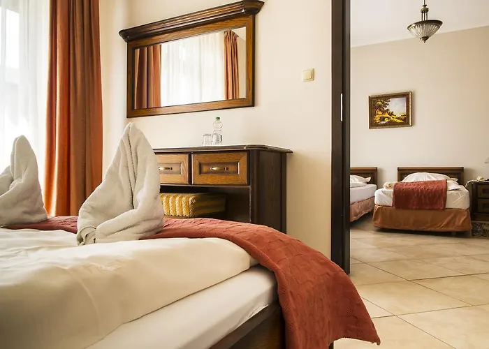 לינה וארוחת בוקר Koba 3*